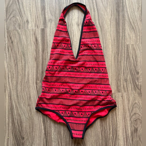 American Apparel bodysuit (L) red and black printed - Picture 4 of 4